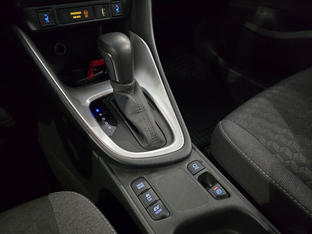 Mazda 2 Hybrid