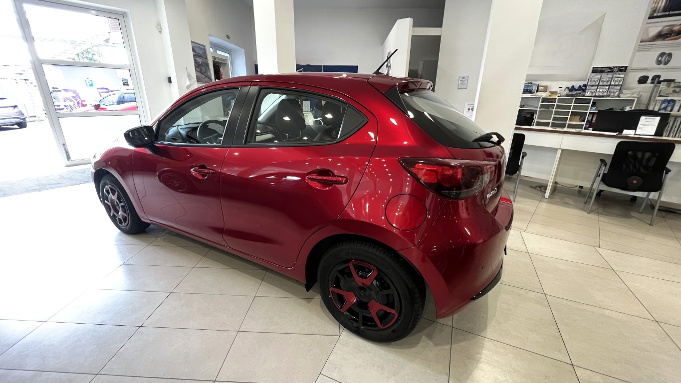 Mazda 2