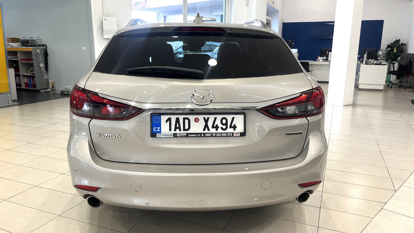 Mazda 6