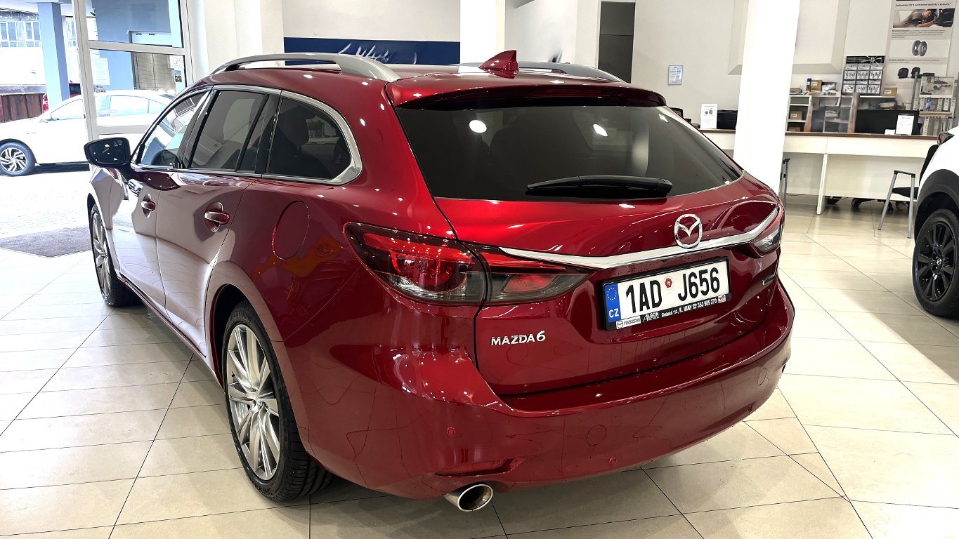 Mazda 6