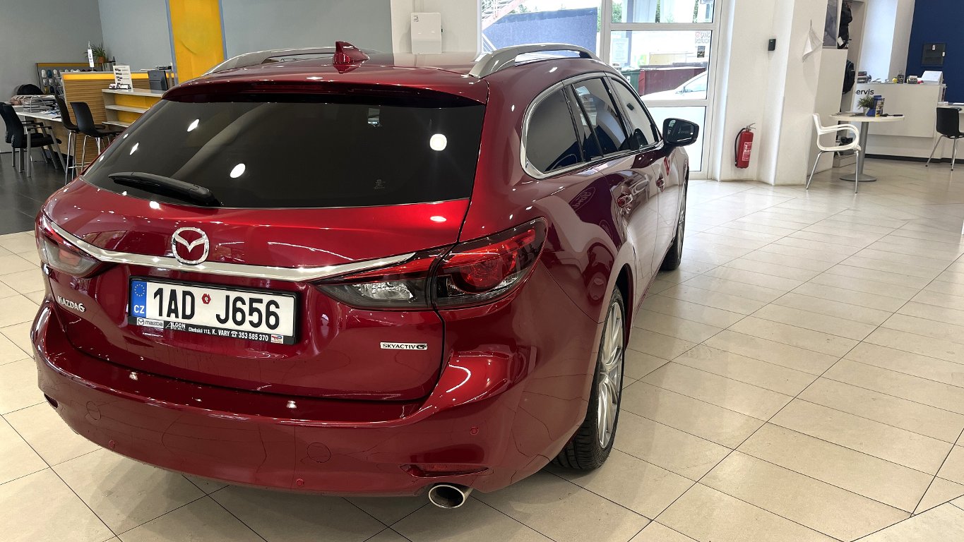 Mazda 6