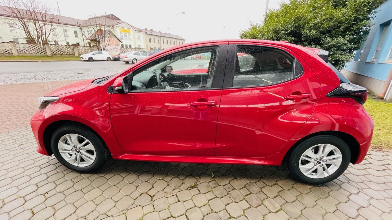 Mazda 2 Hybrid