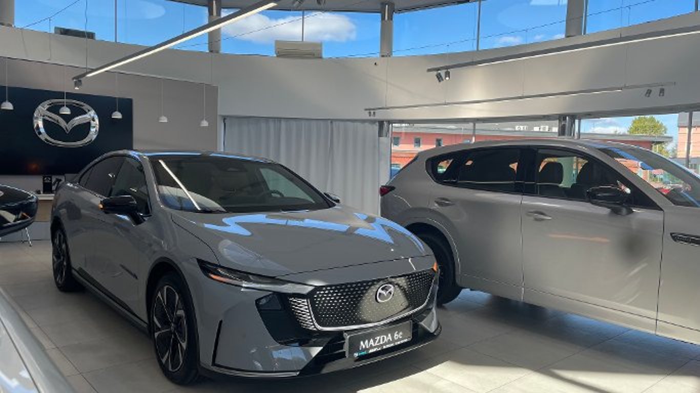Mazda 6e