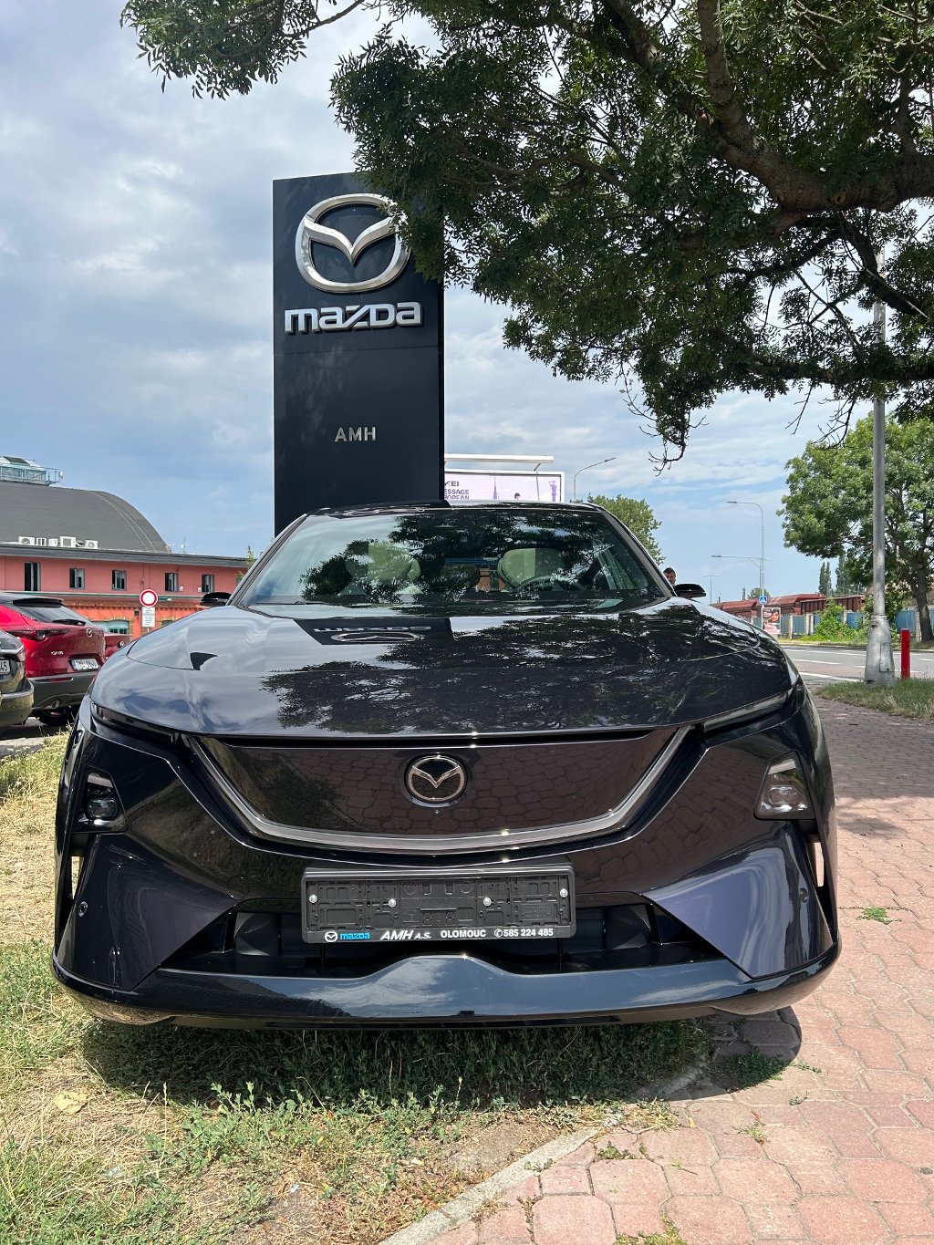 Mazda CX-6e