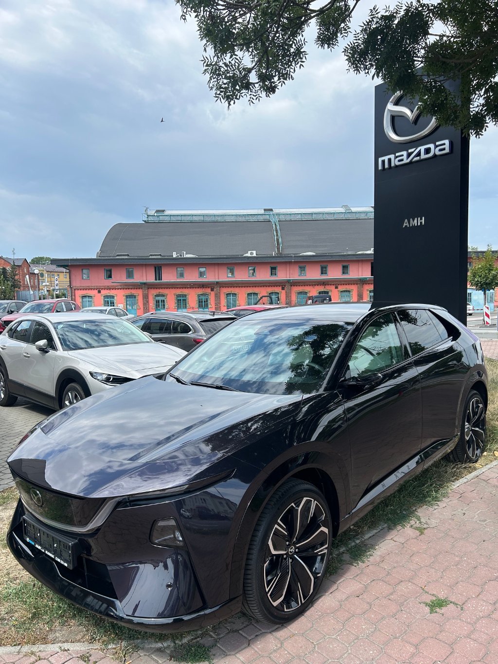 Mazda CX-6e