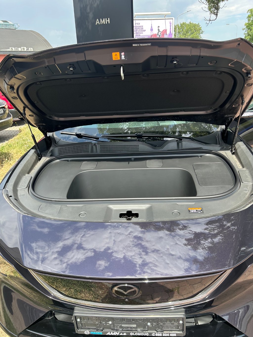 Mazda CX-6e