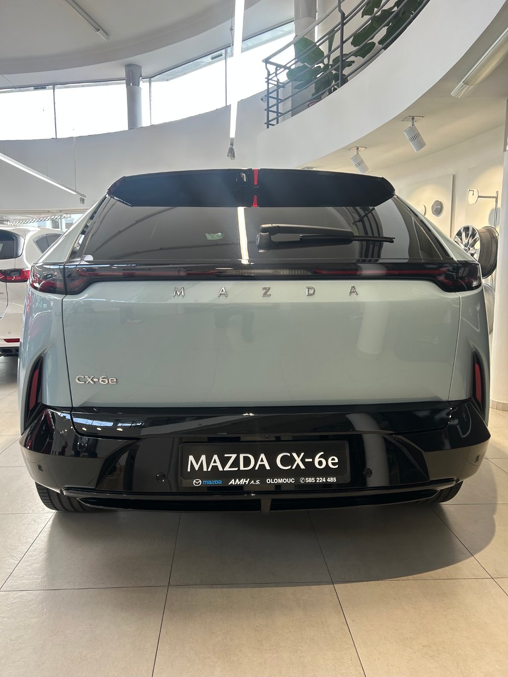 Mazda CX-6e