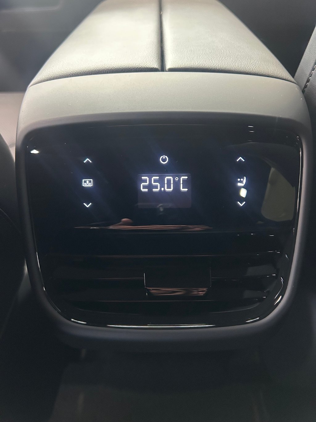 Mazda CX-6e