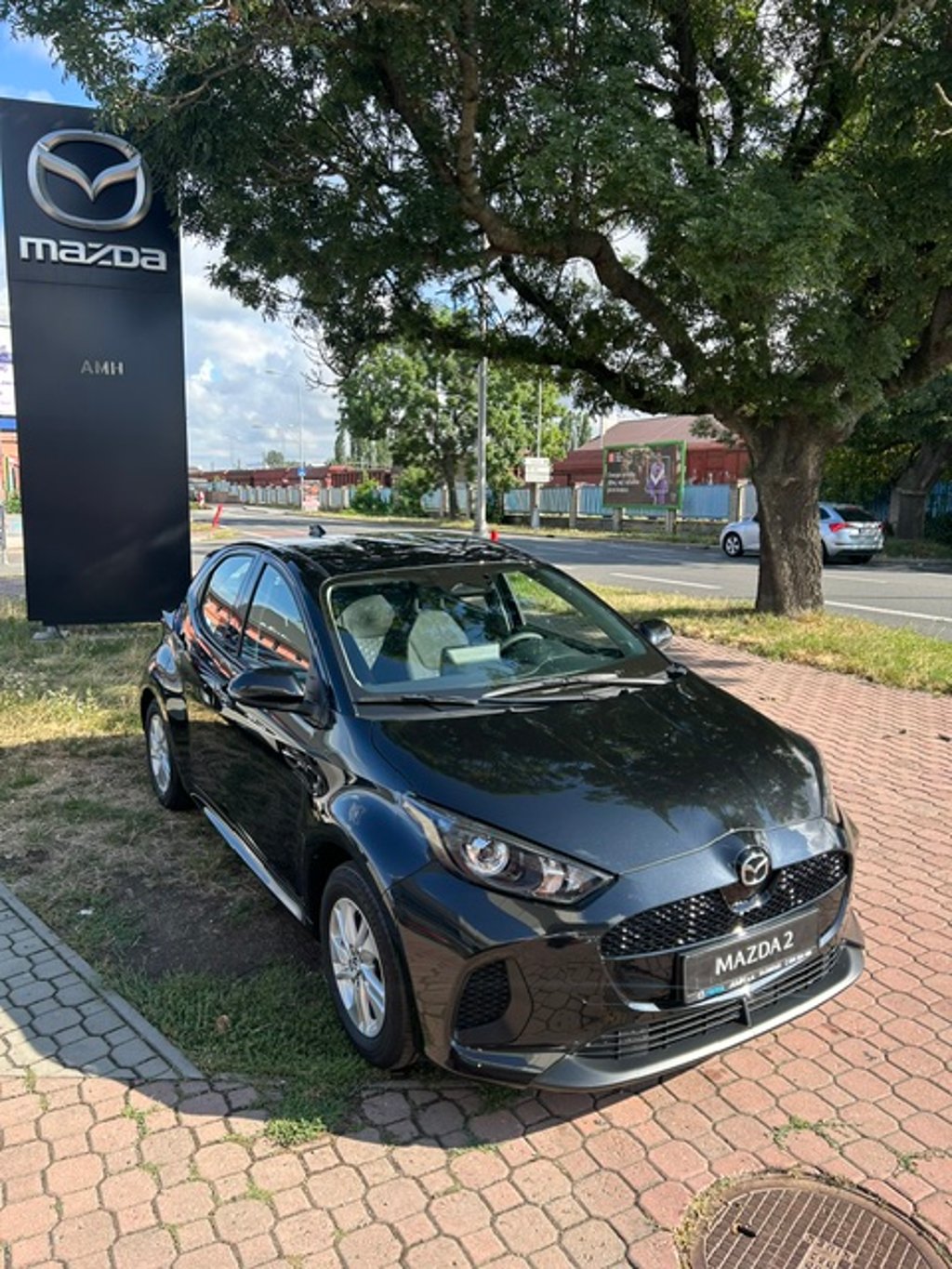 Mazda 2 Hybrid
