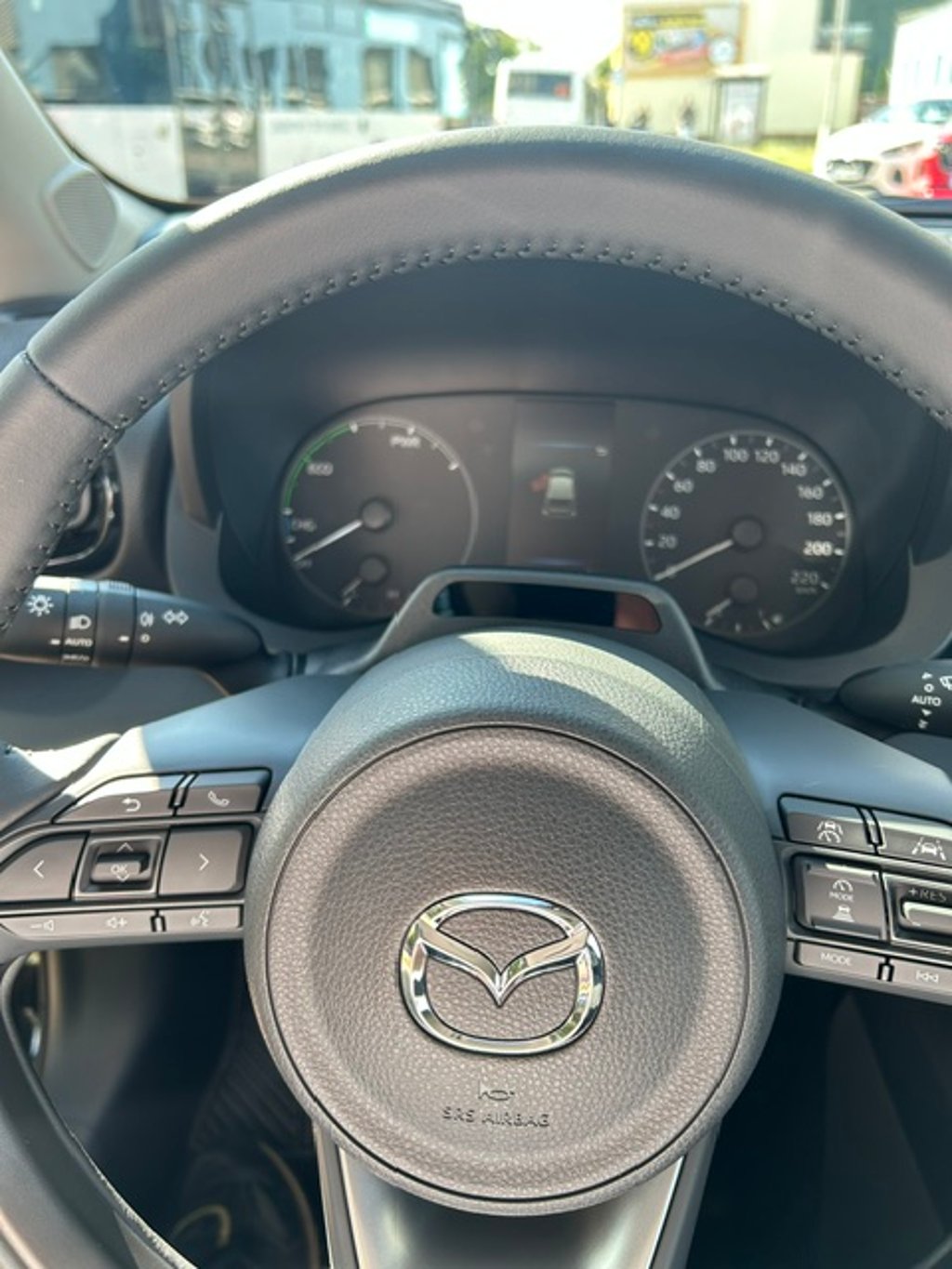 Mazda 2 Hybrid