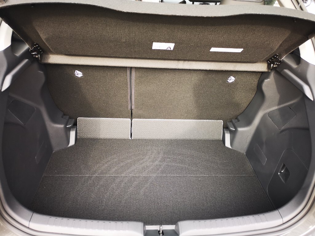 Mazda 2 Hybrid