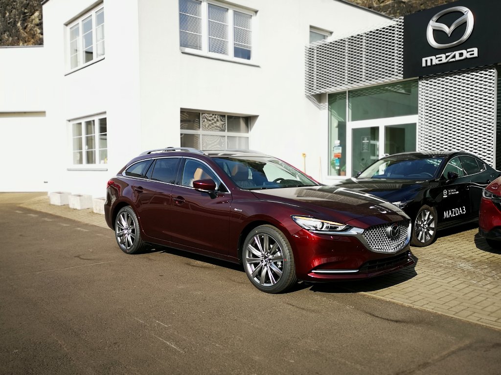 Mazda 6