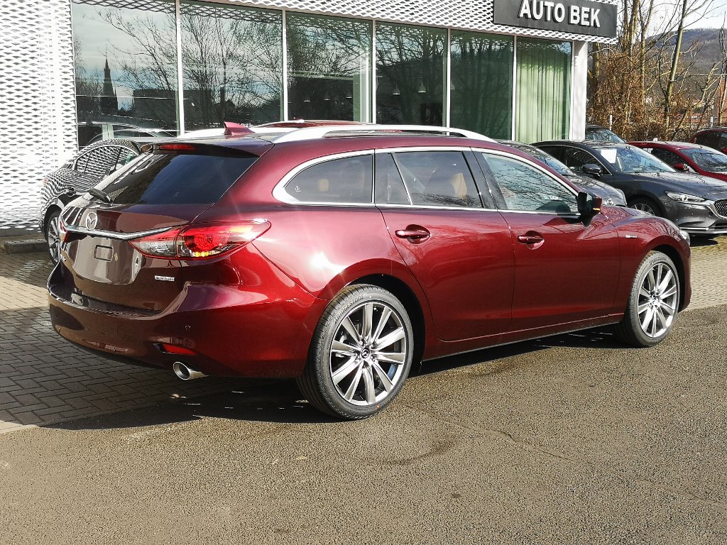 Mazda 6