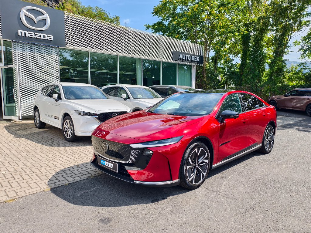 Mazda 6e