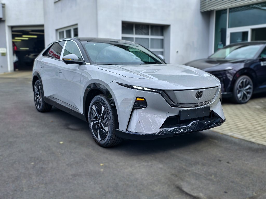 Mazda CX-6e