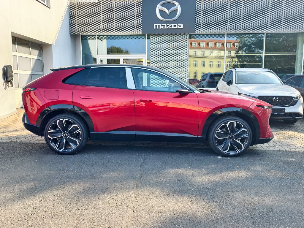 Mazda CX-6e