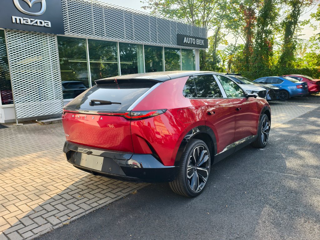 Mazda CX-6e
