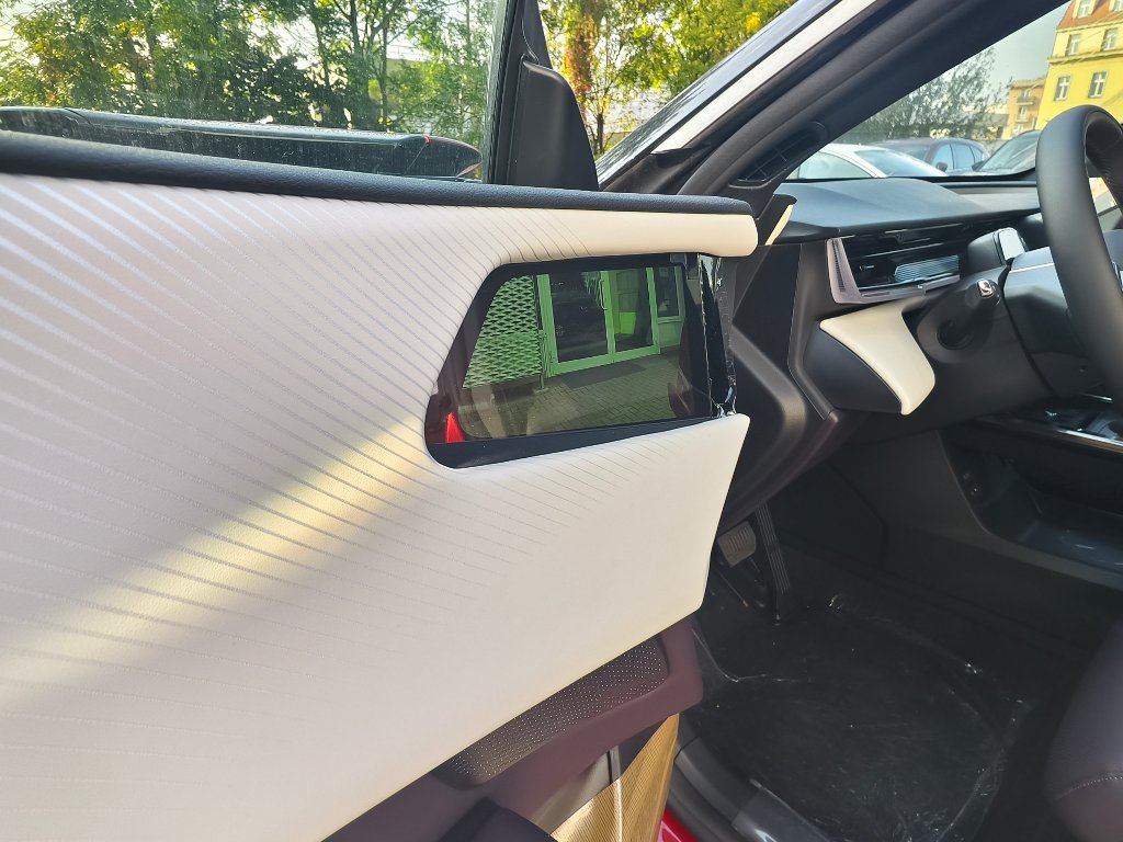 Mazda CX-6e