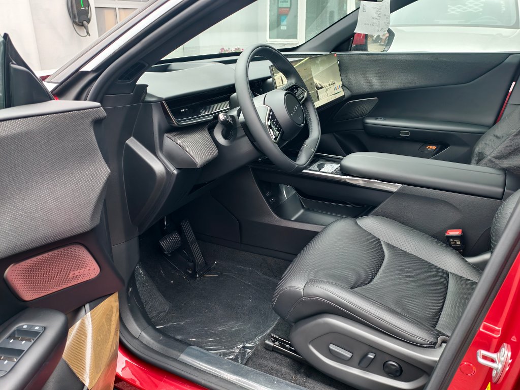 Mazda CX-6e