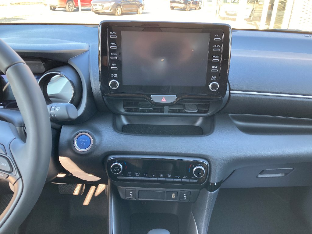 Mazda 2 Hybrid