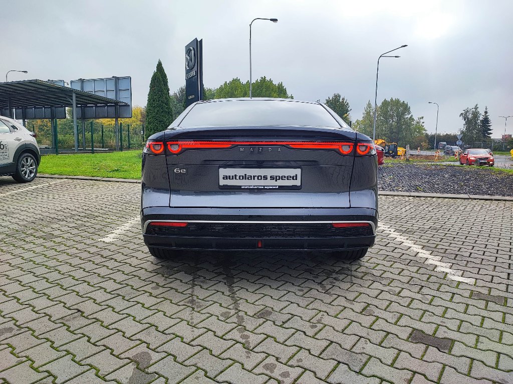Mazda 6e