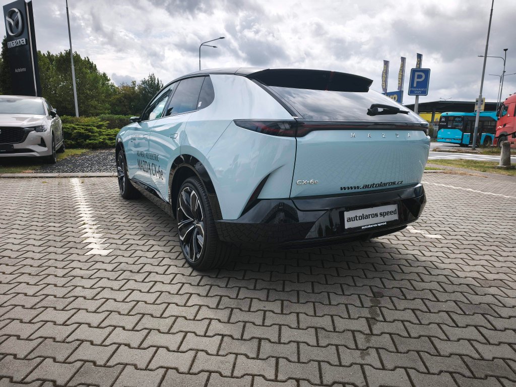 Mazda CX-6e