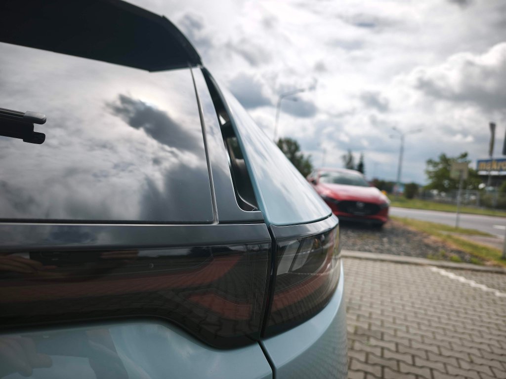 Mazda CX-6e