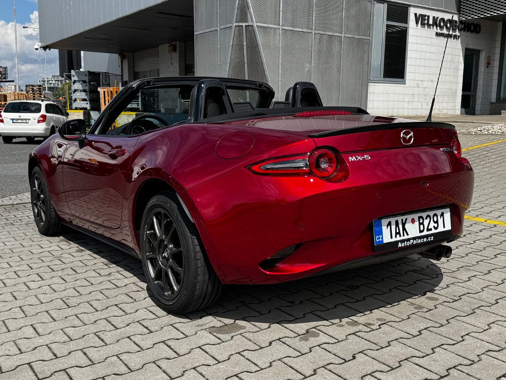 Mazda MX-5