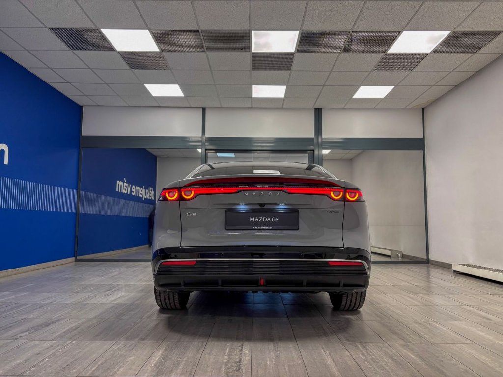 Mazda 6e