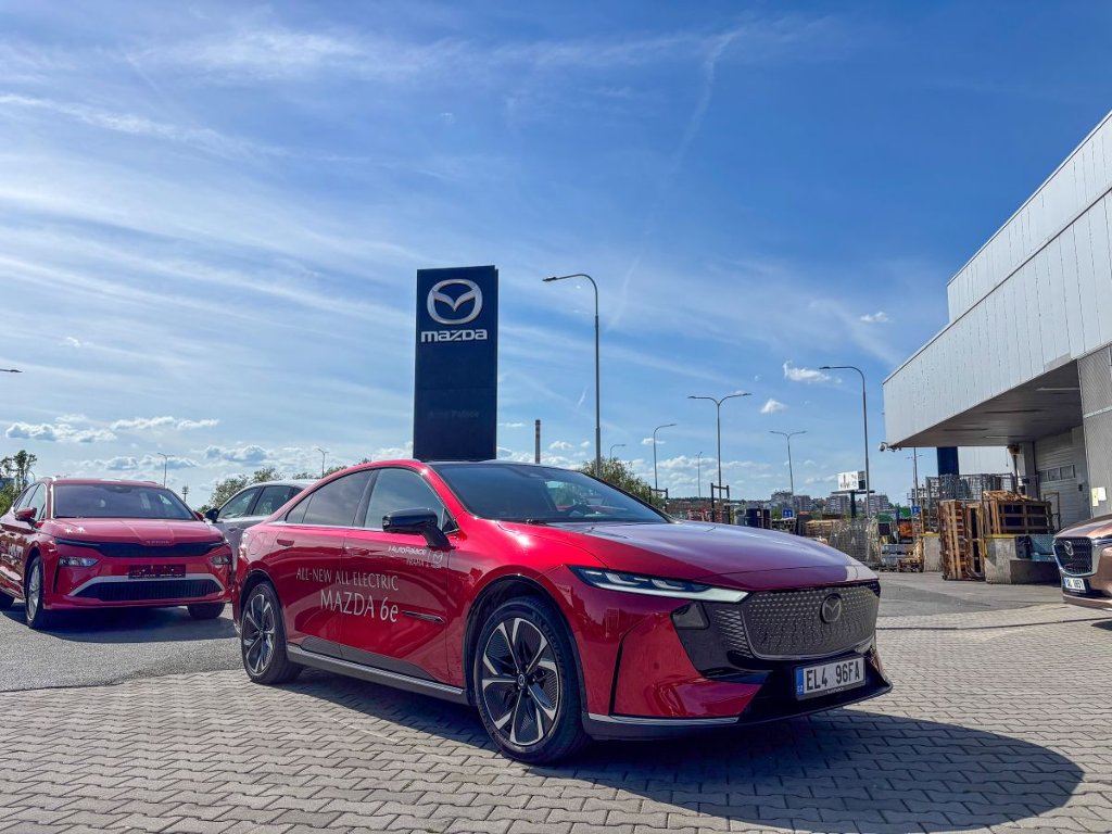 Mazda 6e