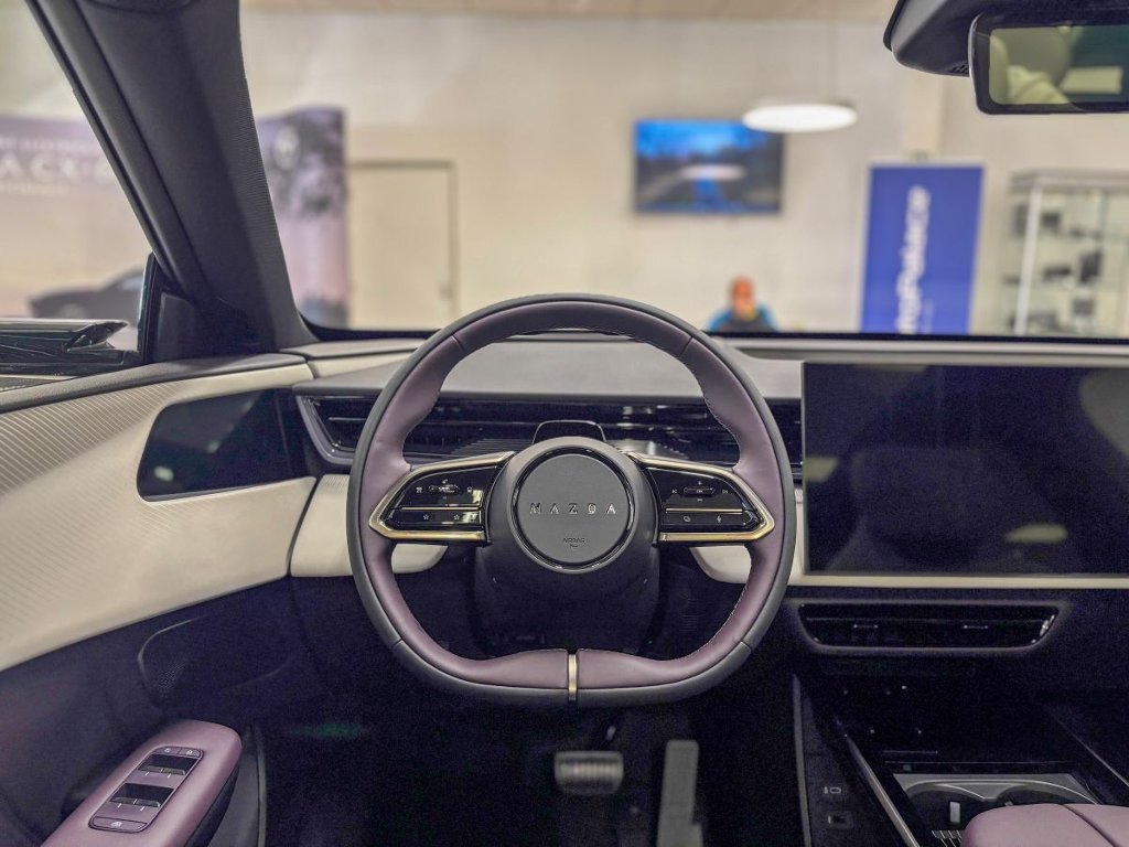 Mazda CX-6e