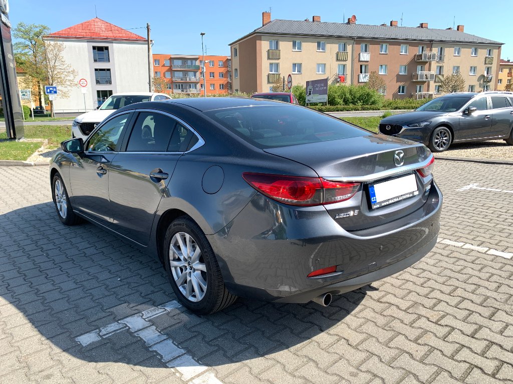 Mazda 6
