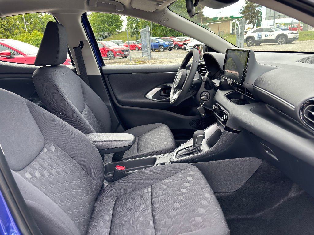 Mazda 2 Hybrid