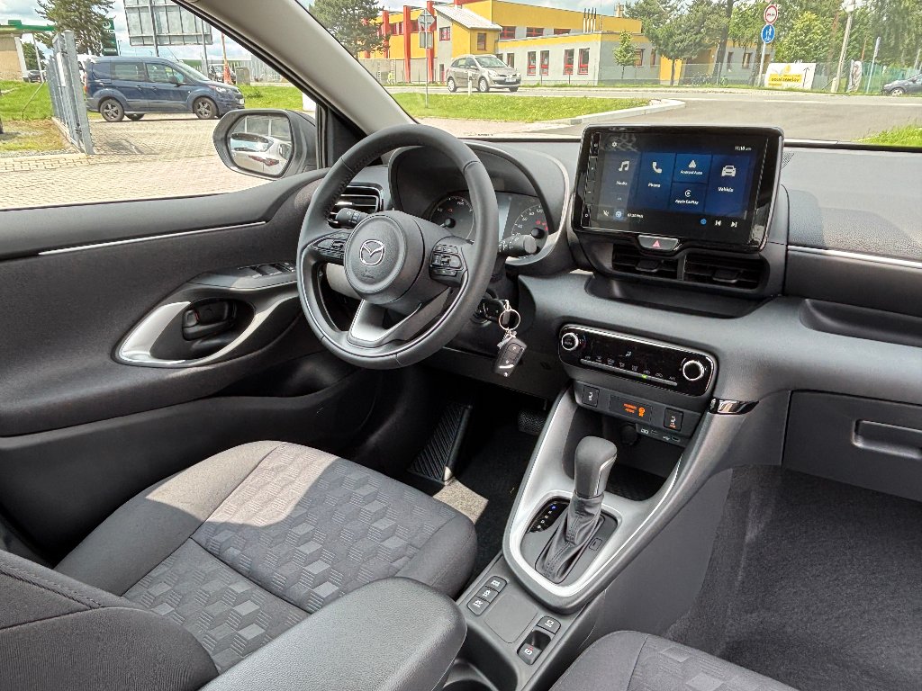 Mazda 2 Hybrid