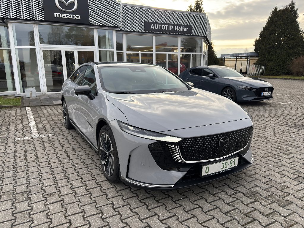 Mazda 6e