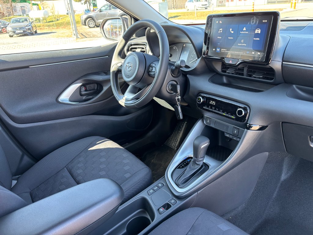 Mazda 2 Hybrid