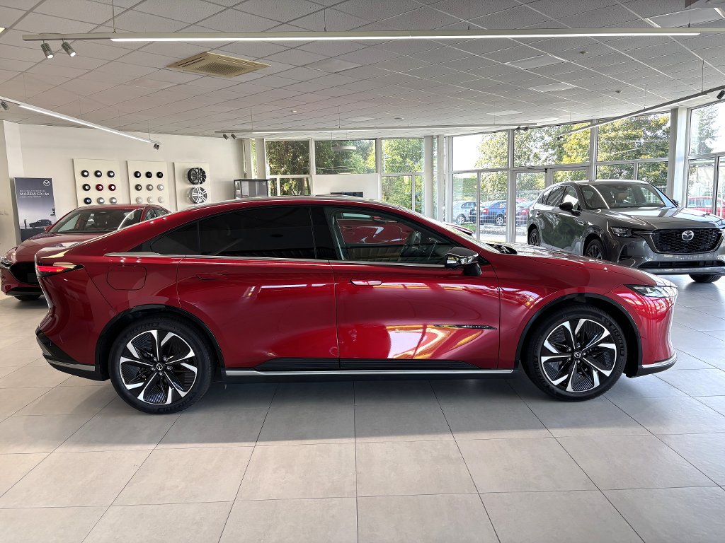 Mazda 6e