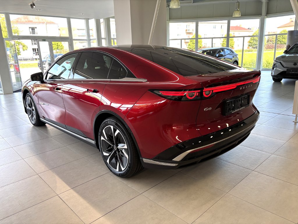 Mazda 6e