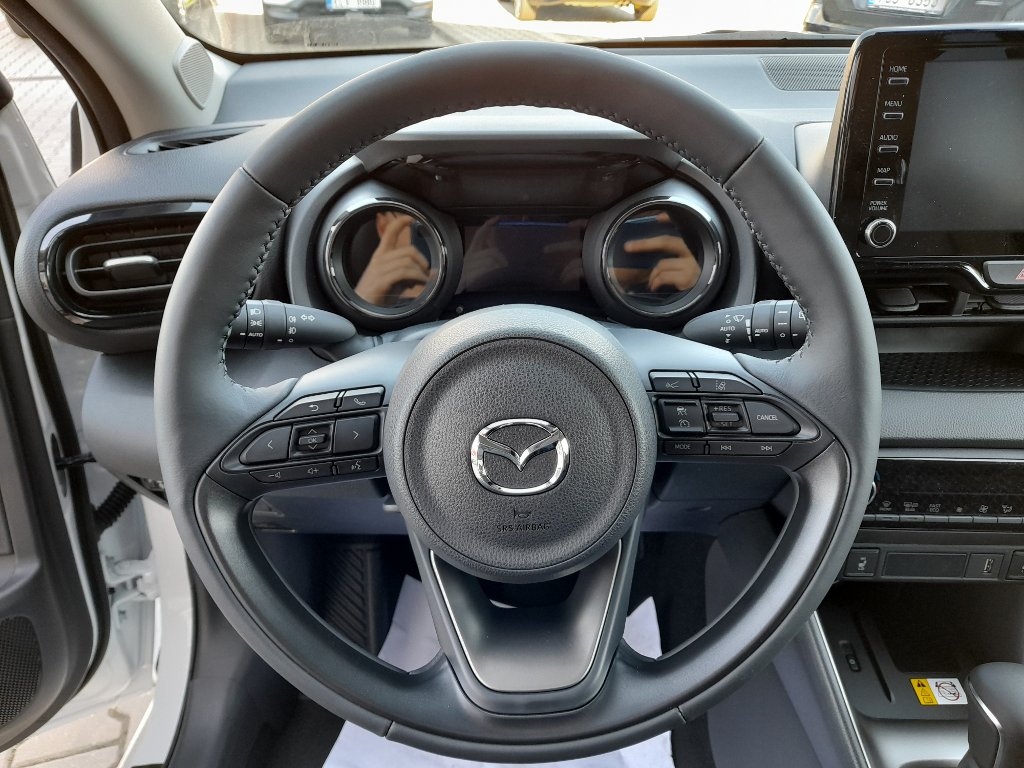 Mazda 2 Hybrid