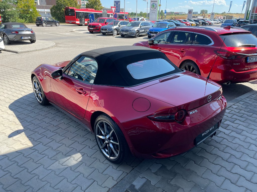 Mazda MX-5