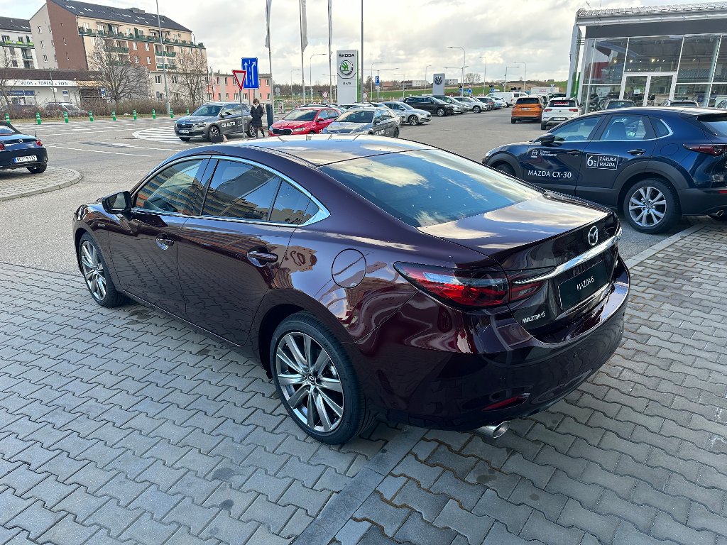 Mazda 6