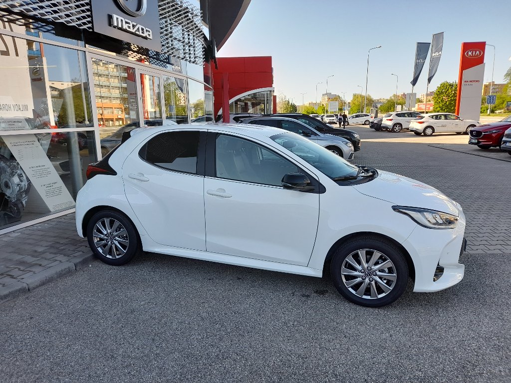 Mazda 2 Hybrid