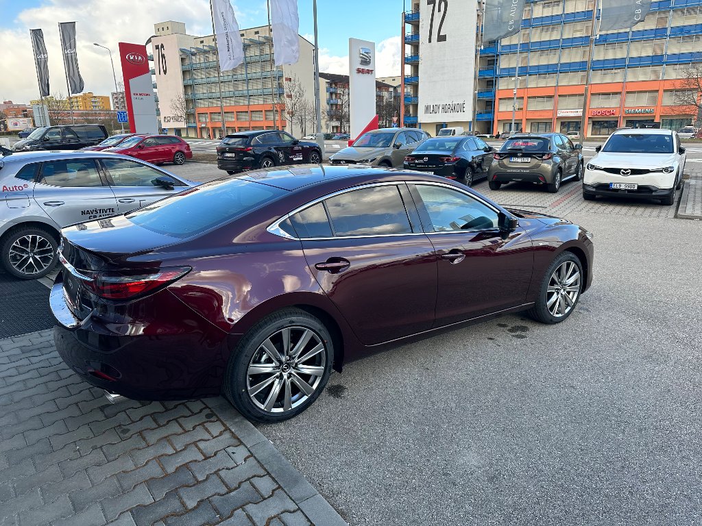 Mazda 6