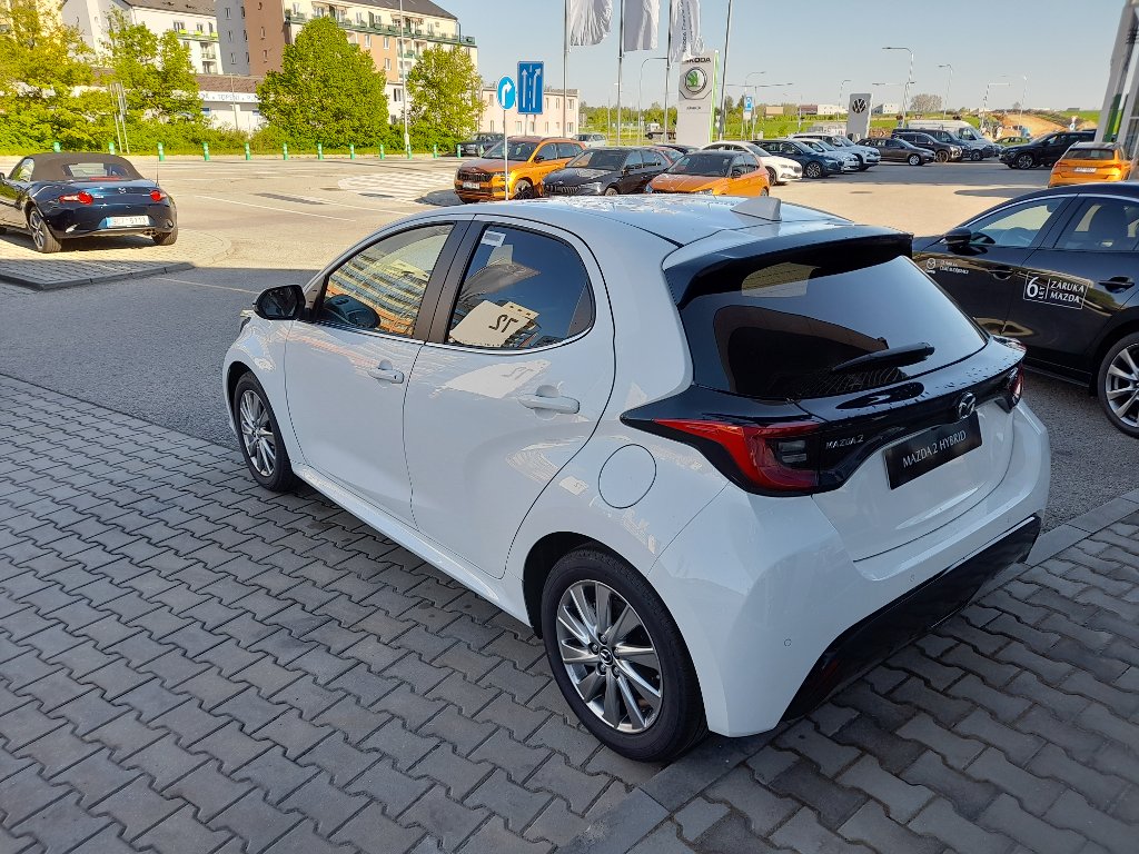 Mazda 2 Hybrid