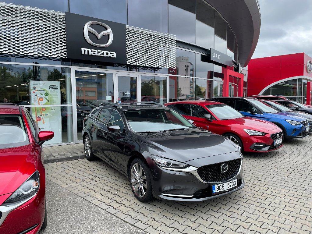 Mazda 6