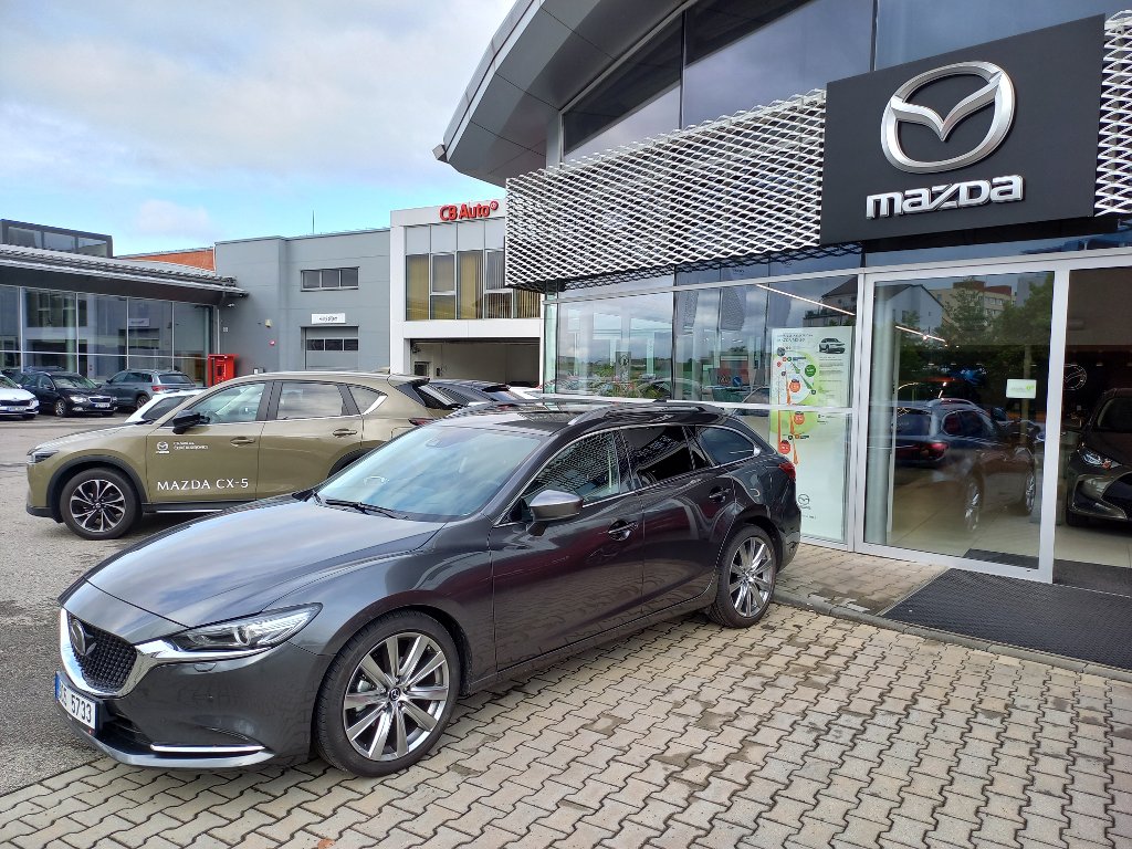 Mazda 6