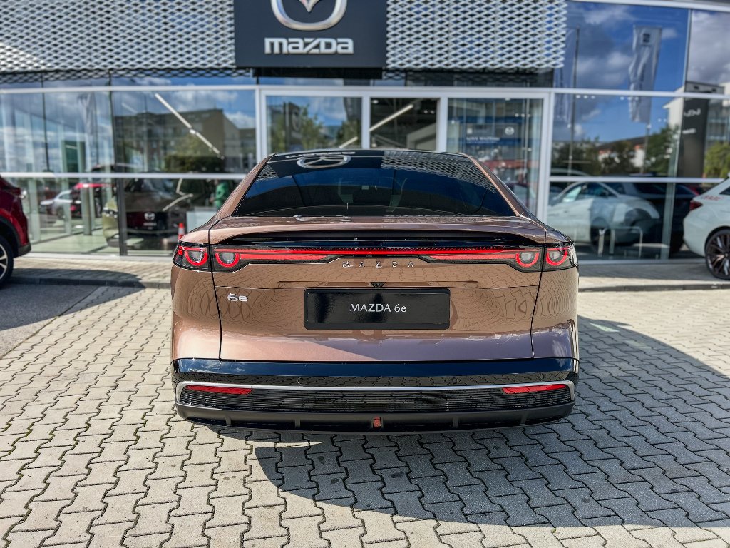 Mazda 6e
