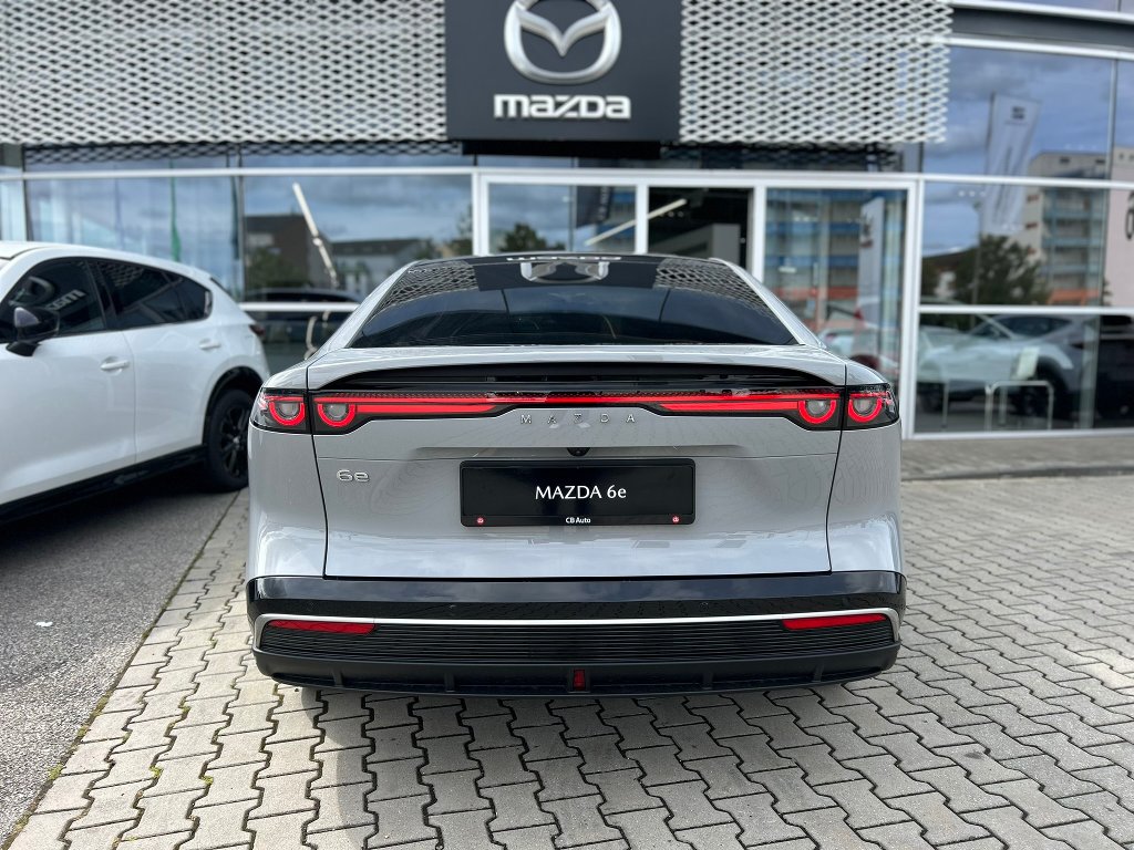 Mazda 6e
