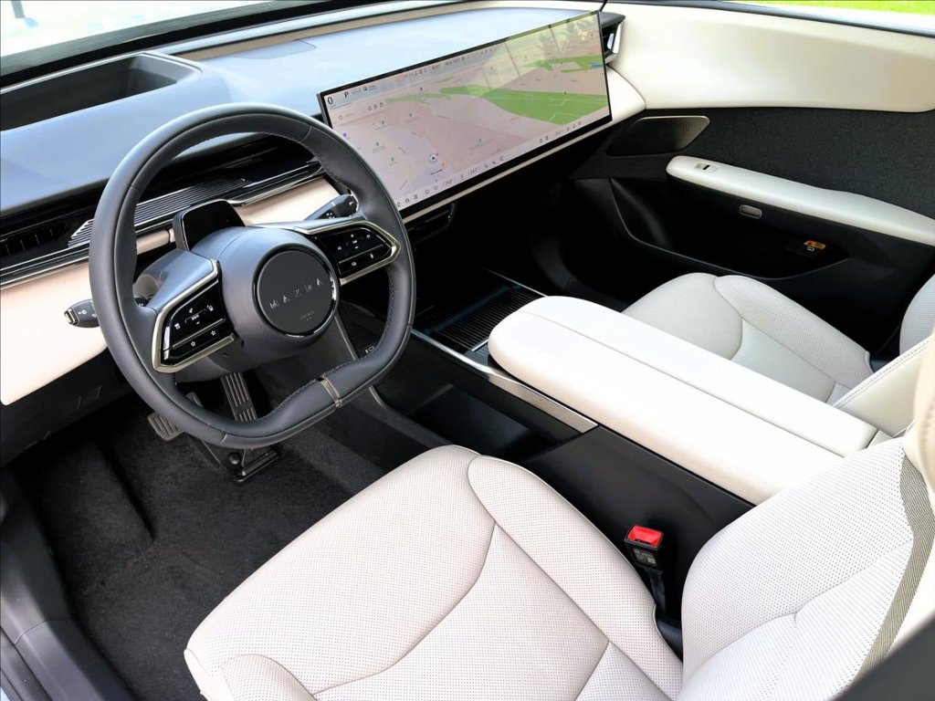 Mazda CX-6e