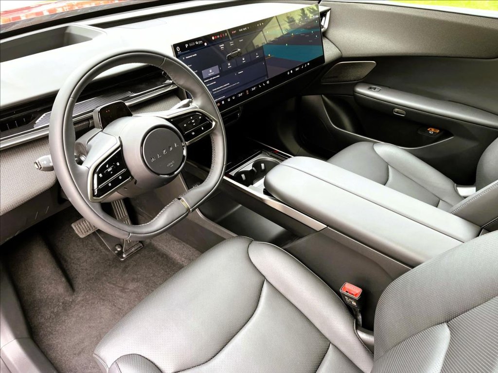 Mazda CX-6e